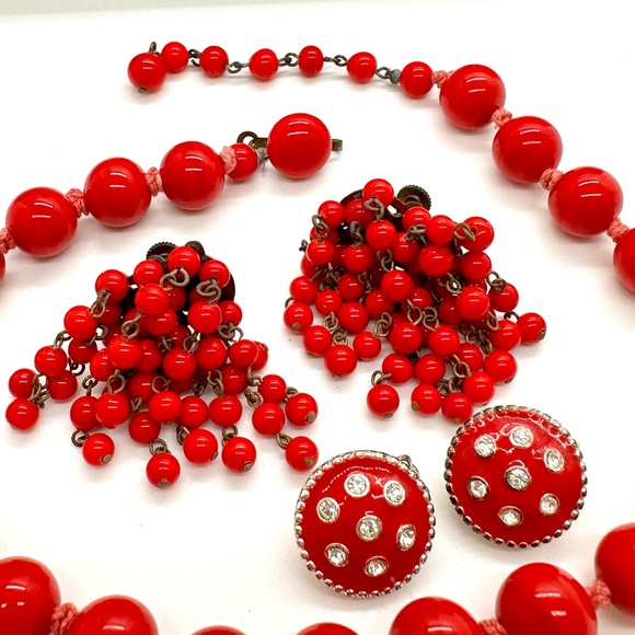 Retro Red Vintage Jewelry lot - Picture 10 of 17